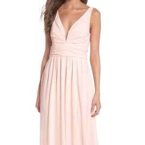 Lulus v-neck chiffon gown in blush. Size XS.